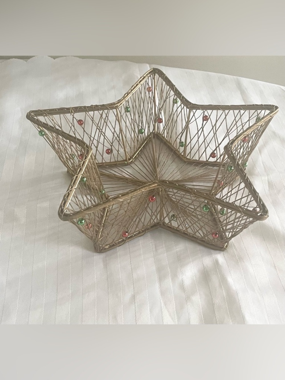 Gold Star Wire Holiday Bowl with Red & Green Accents. New. 2 pcs